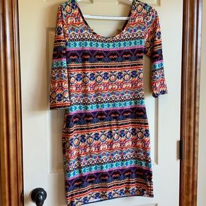 💙3/$20💙 Pinc Bohemian print Bodycon dress M